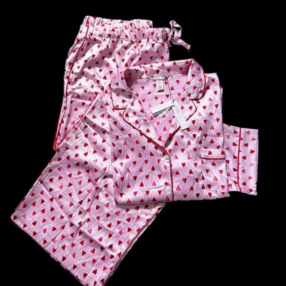 Victorias Secret Supersoft Heart SATIN button down top & bottoms pant pajama Set - Picture 4 of 4